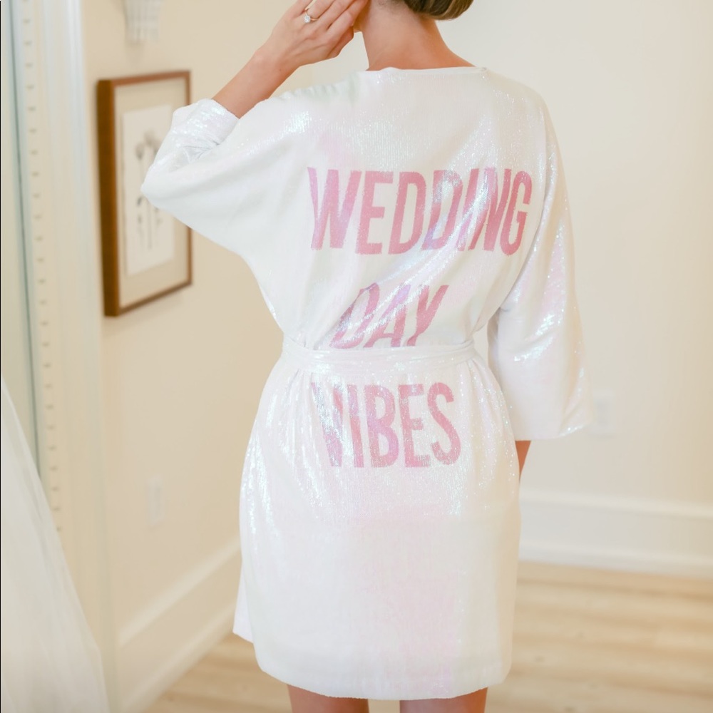 Hayley Paige Wedding Day Vibes Robe 🤩